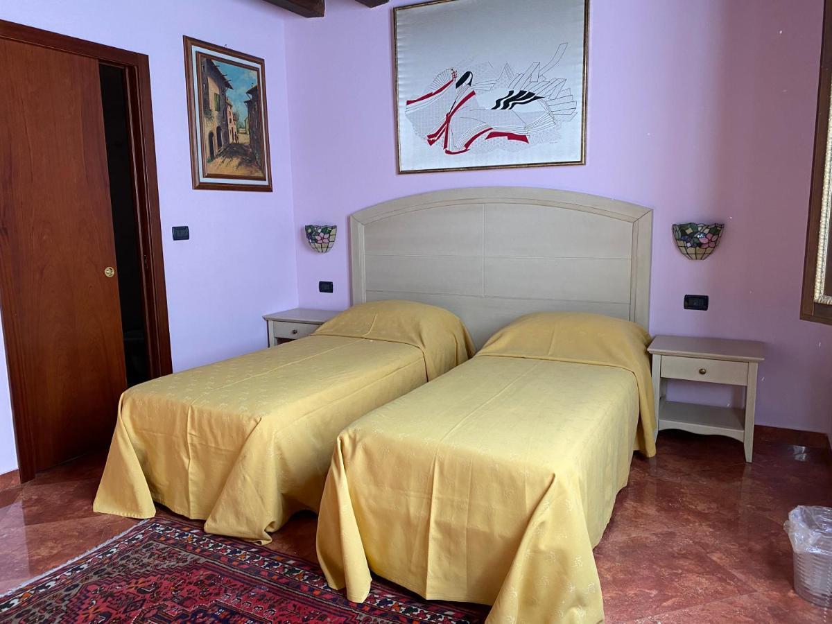 Hotel Dama Estense 3*